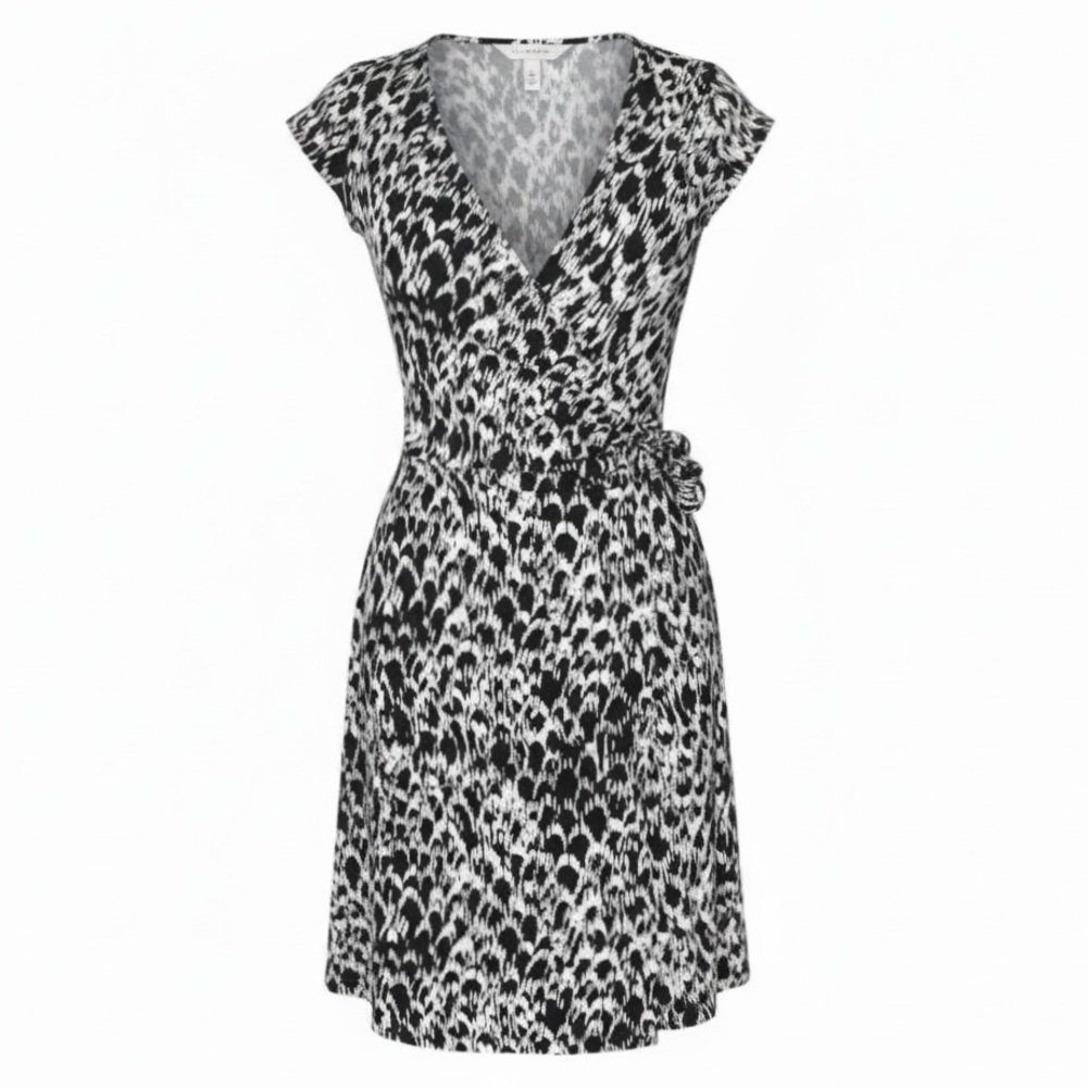Ann Taylor Black and White Print Short Sleeve Wrap Dress Size XS